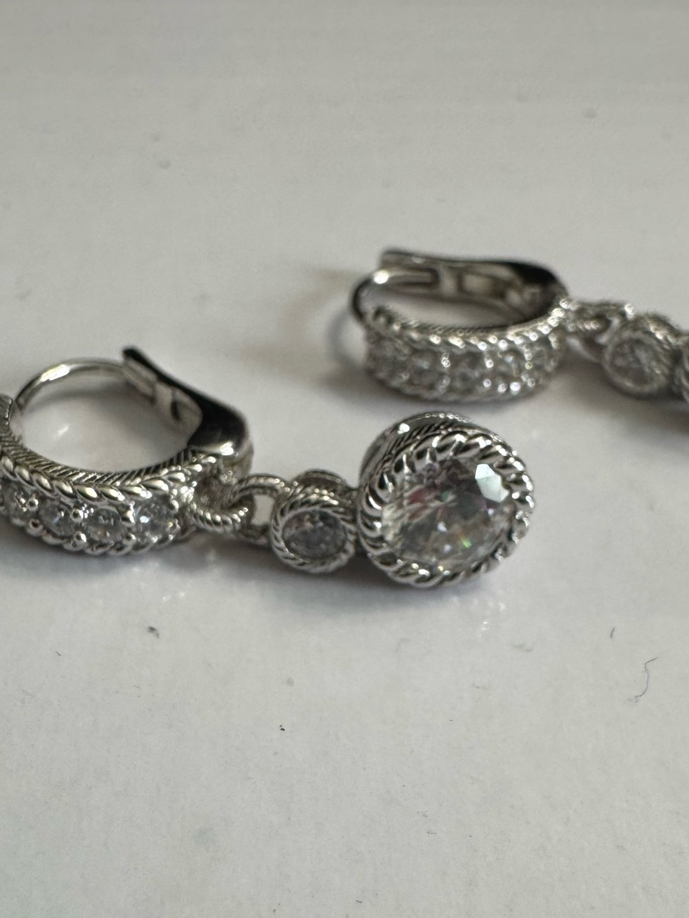 Judith Ripka 925 Silver Textured Drop Earrings w/2 Shimmering Diamonique Stones - Picture 3 of 9